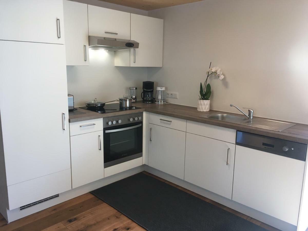 Wohnung In Zentraler Lage Im Rheintal เกิทซิส ภายนอก รูปภาพ